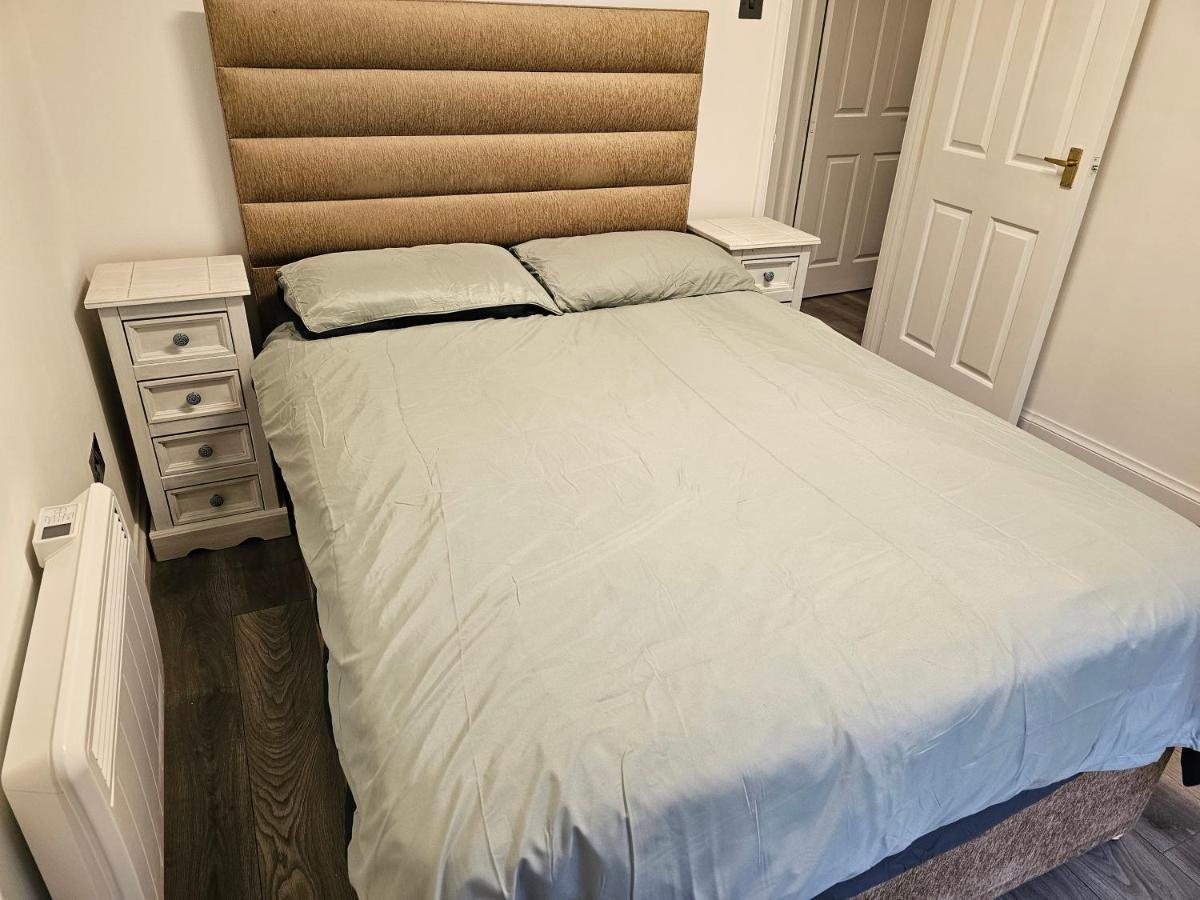 شقة 1 Bed Modern Flat ديدكوت المظهر الخارجي الصورة